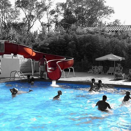 Camping Village Costa Verde Porto Potenza Picena Esterno foto